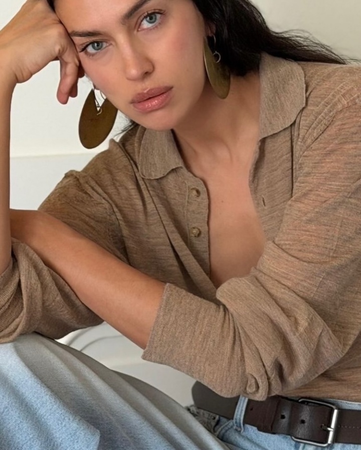 前C罗女友伊莲娜新恋情确认：对象为NBA球星布克