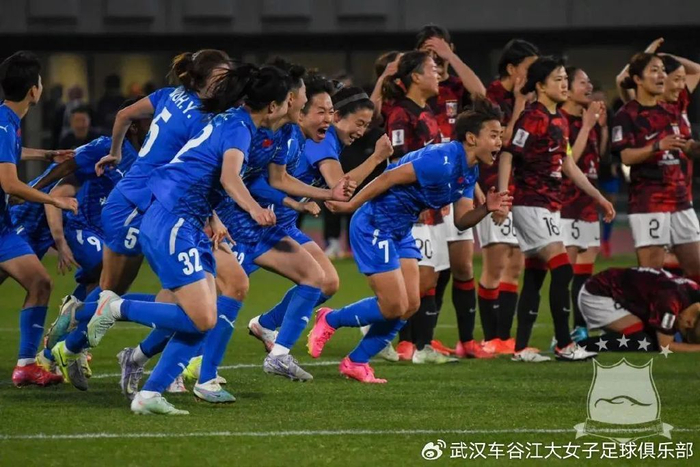 常卫魏复盘亚冠夺冠:黑色三分钟惊险出线,5后卫变阵擒浦和,点球专家陈晨两战封神 常卫魏复盘亚冠夺冠:黑色三分钟惊险出线,5后卫变阵擒浦和,点球专家陈晨两战封神