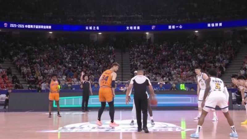 [CCTV全场集锦]🏀上海险胜广厦2-0 古德温31+11&抢断3分压哨绝杀 布朗空砍50分