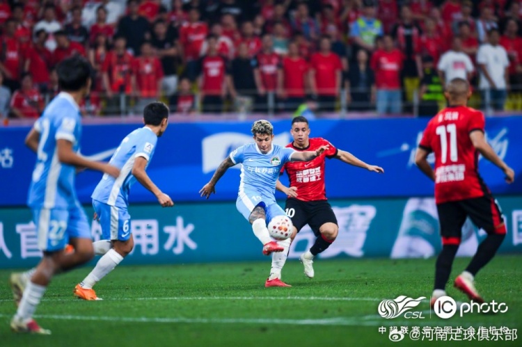 成都蓉城3-0河南,索罗金破门韦世豪拜合拉木建功 成都蓉城3-0河南,索罗金破门韦世豪拜合拉木建功