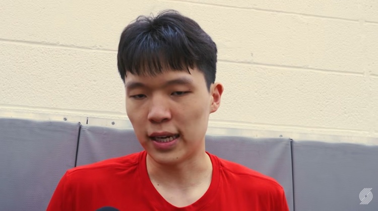 杨瀚森归队首谈新帅:细节严苛,战术旨在发挥球员特点