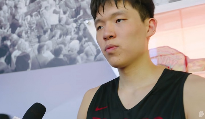 杨瀚森：那当然 莫兰特身体天赋太劲爆了