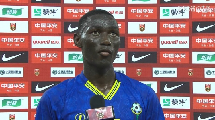 记者乌龙称中国为亚洲杯冠军 U17国足0-2坦桑尼亚 记者乌龙称中国为亚洲杯冠军 U17国足0-2坦桑尼亚
