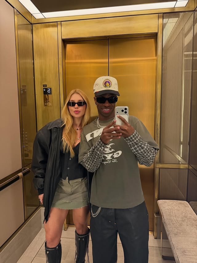 维尼修斯与前女友分手后点赞其晒娃动态 维尼修斯与前女友分手后点赞其晒娃动态