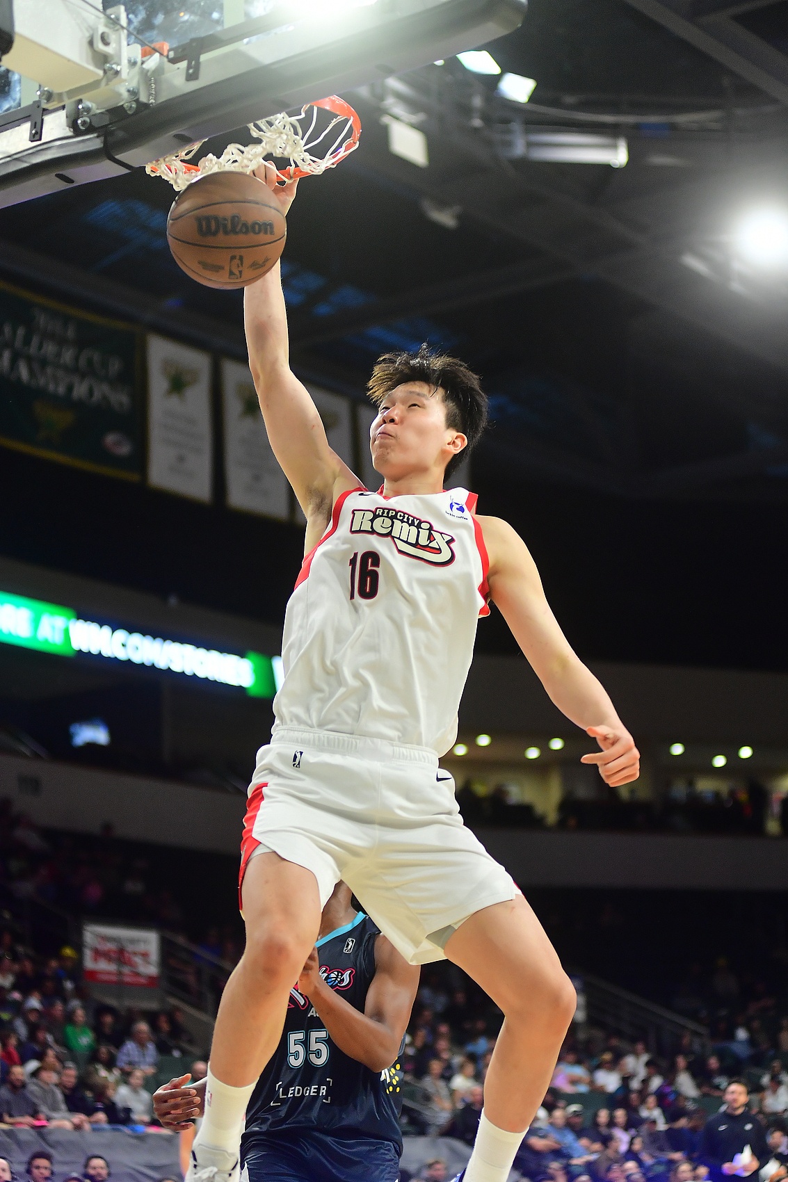 杨瀚森：认清NBA全方位差距，G联赛双线培养补经验
