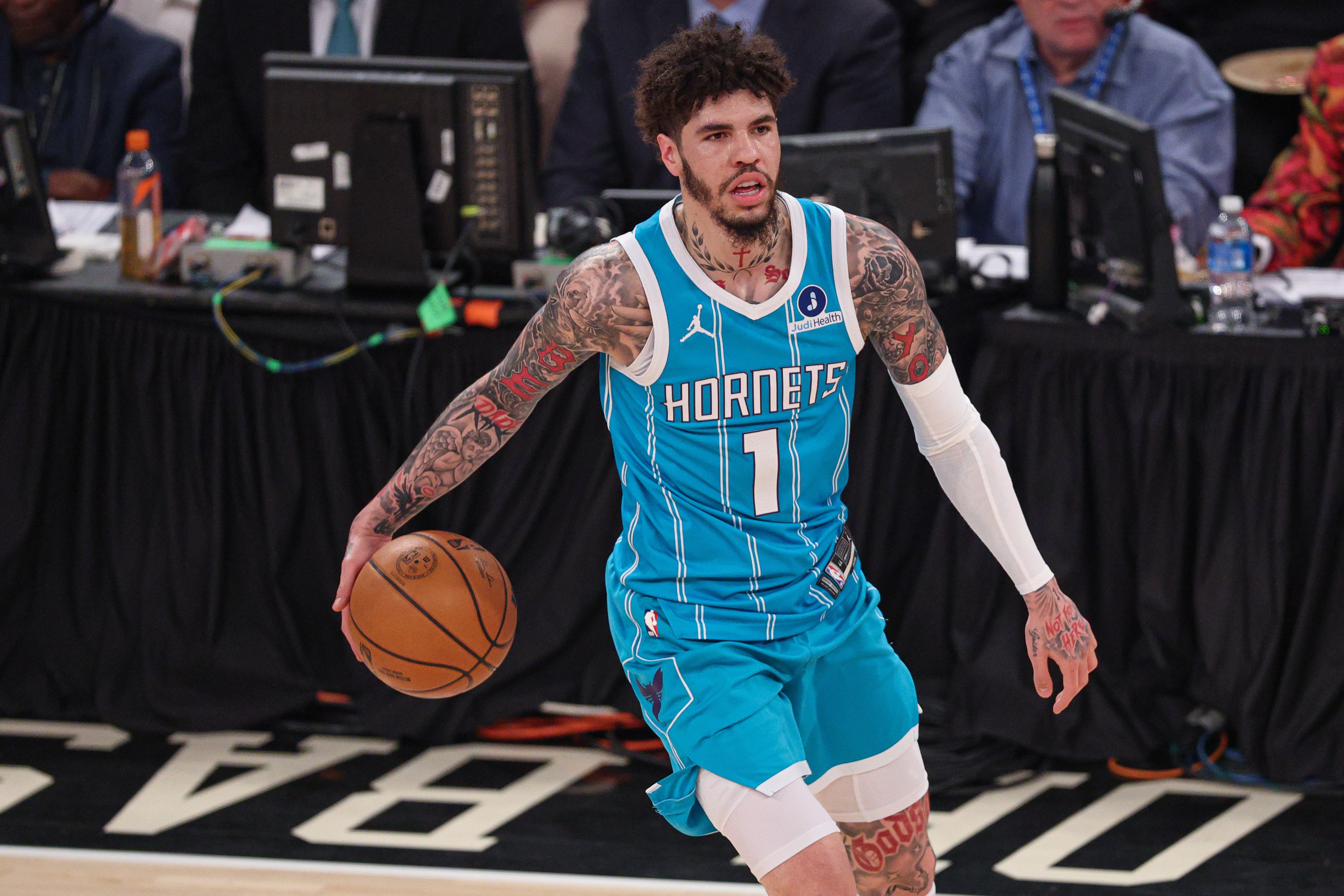 乔·约翰逊：鲍尔是爱德华兹自唐斯后最佳搭档，可助其冲击MVP