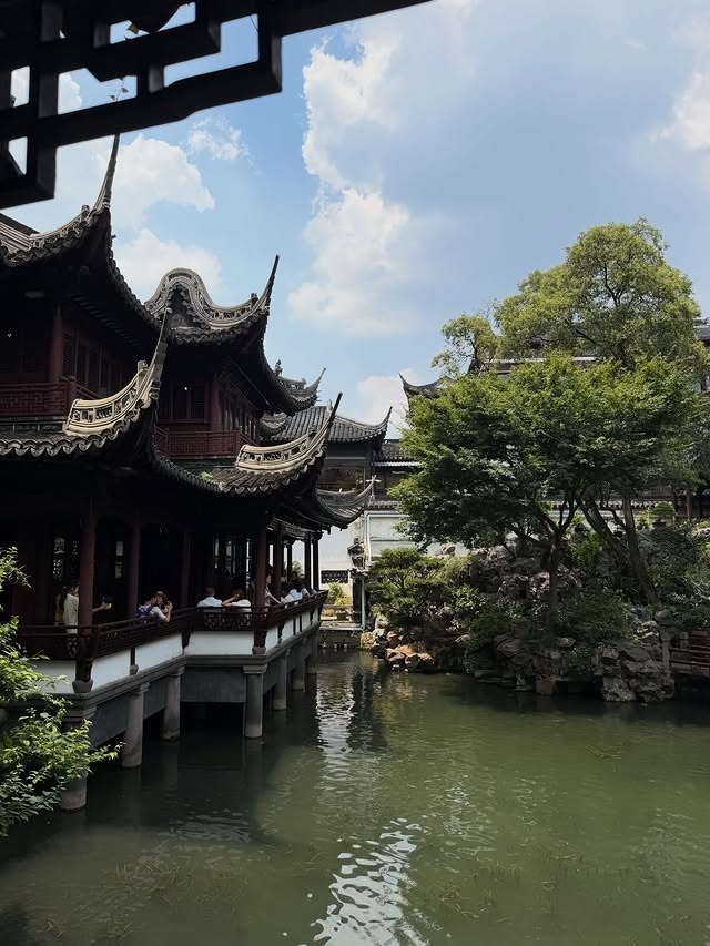 乔治妻子社媒晒上海48小时照片 新赛季将披绿军战袍 乔治妻子社媒晒上海48小时照片 新赛季将披绿军战袍